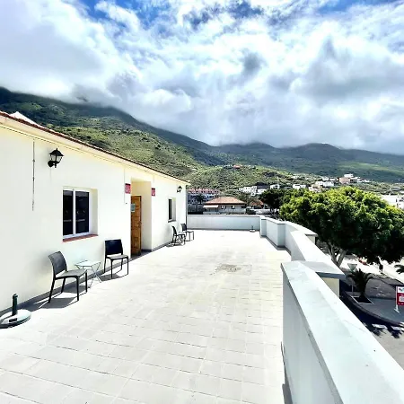 Studio Apartment, Freewifi, Great View From Terrace *