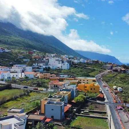 Studio Apartment, Freewifi, Great View From Terrace 公寓 *